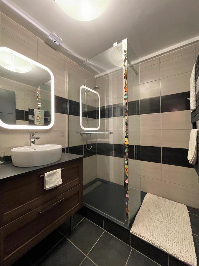 Апартаменти T2 De 40 M2 - Facile D'Acces, Lumineux Et Au Calme Saint-Genet-Lerpt Екстер'єр фото